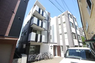 シャトーラトゥール【4階】の外観