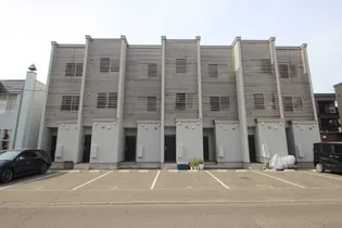 北海道札幌市東区北四十二条東15丁目【テラスハウス】の外観