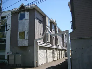 ホワイトコートカヤ12【203号室】の外観