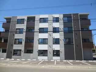 アルファ山の手南【1階】の外観