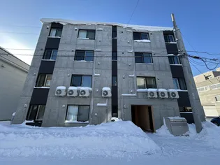北海道札幌市東区北十七条東13丁目【マンション】の外観