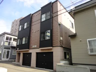 クヴェレ15【3階】の外観