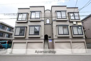 八番館【2階】の外観