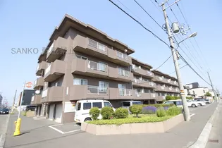 メゾンドゥプラトーの画像