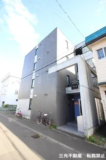 ルーベンクラッセ【2階】の外観