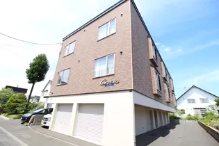 クレシア【2階】の外観