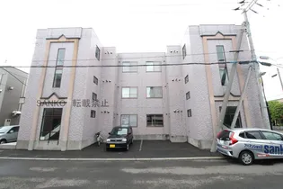 パレス杉都A棟【3階】の外観