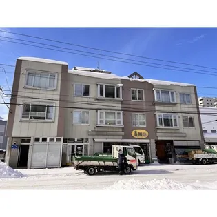 ハイグレード13【3階】の外観