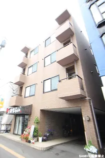 ΑK’S【101号室】の外観