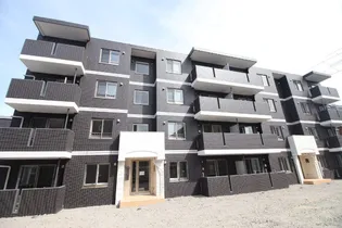 ラリュール Ⅰ【2階】の外観