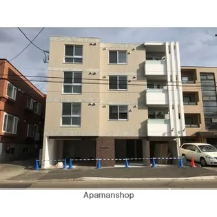 メニーズコート元町西【2階】の外観