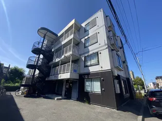 ラフォーレ12の画像