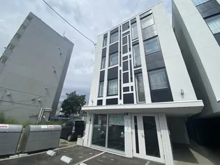 メニーズコート創成タウンC棟【2階】の外観