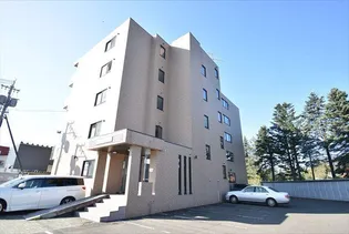 フェリーク大曲【1階】の外観