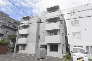 グランディール南郷13【305号室】の外観