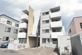 ステラトレス【1階】の外観