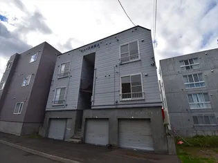 ヒュース美園A【105号室】の外観