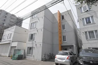 クローバーホーム美園【2階】の外観