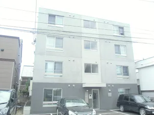 プラティーヌ月寒東【1階】の外観