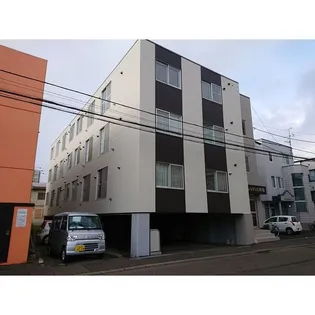 レジデンス岡田【1階】の外観