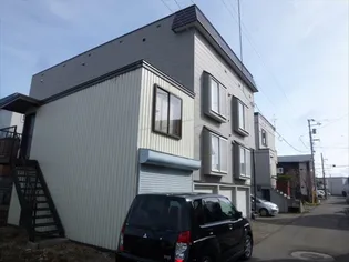 マクセル平岡【2階】の外観