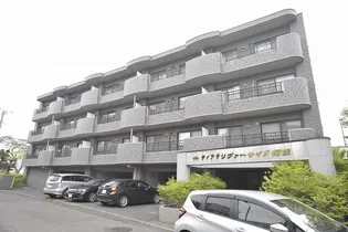 ティアラリヴァーサイド福住の画像