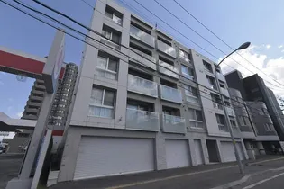 ビッグレジデンス美園【4階】の外観