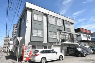 北海道札幌市豊平区美園四条1丁目【アパート】の外観