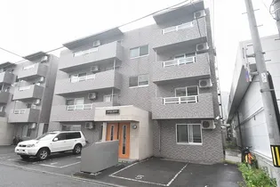 グランデディモーラの画像