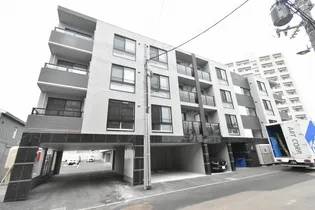 アルファスクエア福住2条の画像