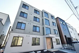 シティレジデンス福住【2階】の外観