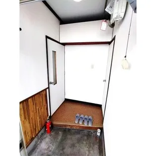 マンションやすらぎ【2号室】の玄関