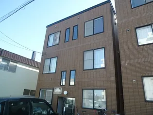 シャネル月寒EAST【102号室】の外観