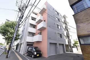 BRAMA【2階】の外観