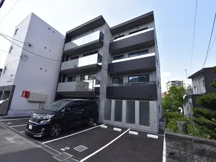 フェーラシュヴァル平岸【4階】の外観