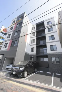 ラグジースペース【3階】の外観