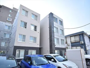 Elle Cube学園前(エルキューブ学園前)【2階】の外観