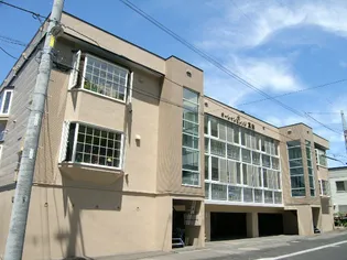 オーシャンビレッジ真栄【2階】の外観