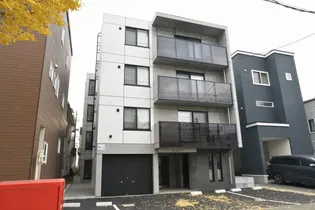 Pine hills豊平1条【4階】の外観