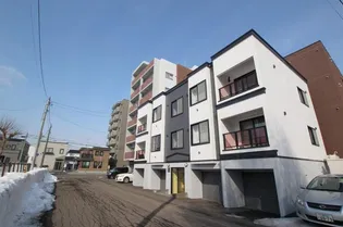 クレッセント平岸の画像