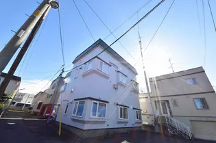 イーストサイドイン【2階】の外観