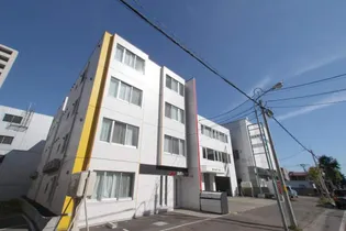 セカンドインパクト【3階】の外観