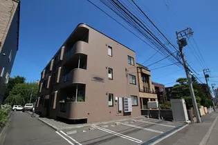 ボンズベルク【2階】の外観