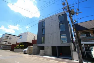 ラフレーズ学園前【401号室】の外観