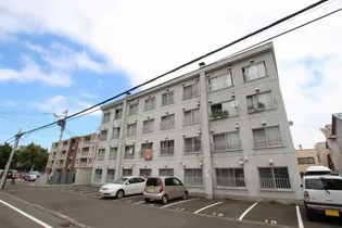 豊平ロイヤルハイツ【203号室】の外観