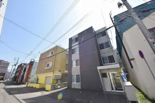 ティアラ学園前の画像