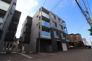 オルフィーク【2階】の外観