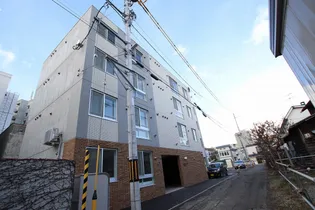 トレフル菊水【4階】の外観