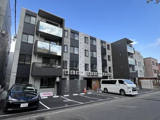 ラ エスペランス月寒公園の画像