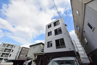 レフィナードの画像